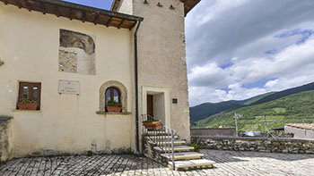 vista del palazzo baronale